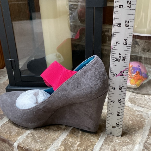 LONDON REBEL Wedge Heel Grey Microsuede Hot Pink Elastic Size 7 - Picture 7 of 10